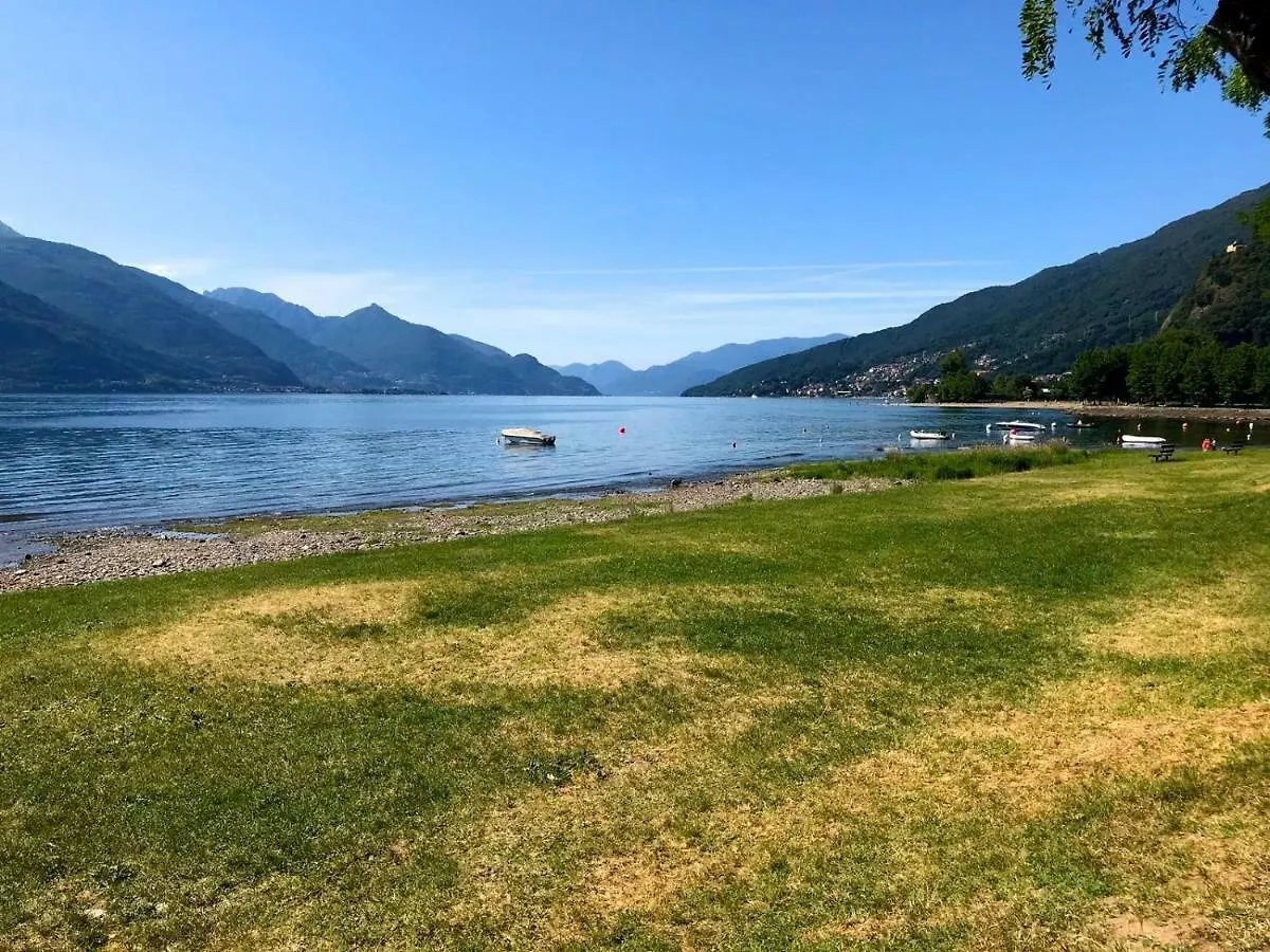 Regina Lago Di Como Dongo 0*,